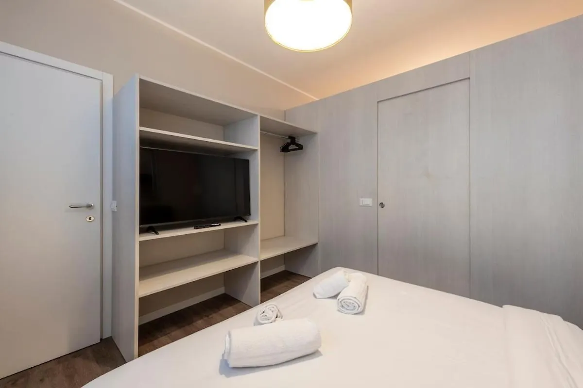 Citylife1 - Comfortable Apt With Two Bedrooms ミラノ アパート