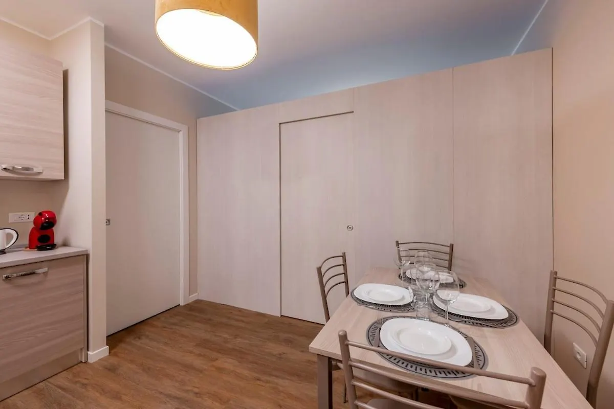 アパート Citylife1 - Comfortable Apt With Two Bedrooms ミラノ