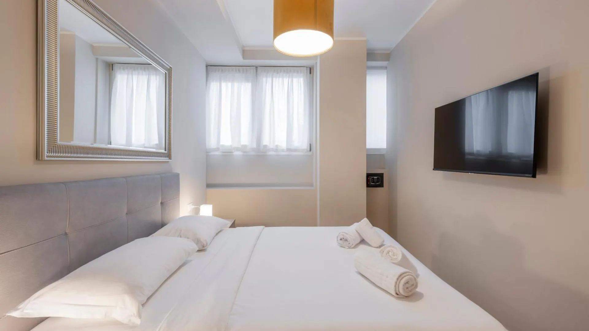 Contatos de Citylife1 - Comfortable Apt With Two Bedrooms